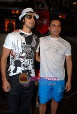 Dino Morea with sohail Khan at the PUMA Golf Open in Hard Rock Caf�, Mumbai on August 17th 2008.JPG