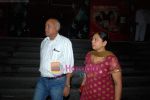 Manmohan shetty with wife at the Bachna Ae Haseeno special screening in Cinemax on 14th August 2008.JPG