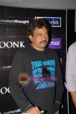 Ram Gopal Varma at Phoonk film 5 lakhs contest in Fame Malad on August 21st 2008 (1).JPG
