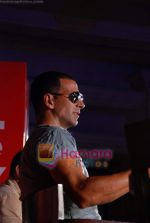 Akshay Kumar at the launch of Levi_s 501 jeans in Mumbai on August 26th 2008 (62).JPG