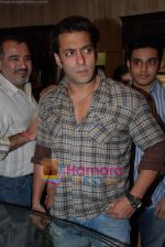 Salman Khan at the launch of Beyond Luxary store in Mahalaxmi on August 26th 2008 (27).JPG