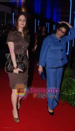 suzanne and pinky roshan at Rock On Premiere in IMAX Wadala on 28th August 2008.JPG