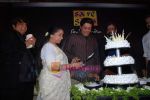 Asha Bhosle_s 75th Birthday celebrations in Taj Land;s End on 8th September 2008 (25).JPG