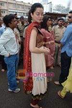 Kangana Ranaut and Fashion star cast visit Siddhivinayak temple on 11th September 2008 (66).JPG