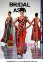 at Bridal Asia Fashion Soirees in Hyatt Regency, New Delhi on 4th october 2008 (10).jpg