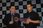 Aamir Khan launches new recordbale set tob box for Tata Sky in Grand Hyatt on 14th October 2008 (33).JPG