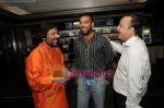 Roop Kumar Rathod, Prince Lakshyaraj, Asif Bhamla at Vie Lounge and Deck in Juhu on 14th October 2008.jpg