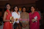 Shilpa Shetty, Shamita Shetty, Sunanda Shetty at the book launch on Oneness University at the Bombay Stock Exchange in Mumbai on 15th October 2008 (3).JPG