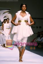 Model walk the ramp for Tarun Tahiliani show at Delhi Fashion Week in Emporio, Delhi (3).JPG