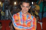 Aamir Khan at the first look of Ghajni at PVR on 27th October 2008 (25).JPG