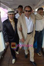 Dharmendra at the Launch of Hot Yoga by Bikram Chaoudhary in BJN on 27th October 2008 (15).JPG