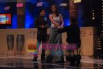 Katrina Kaif, Salman Khan on the sets of Sa Re Ga Ma in Famous on 3rd November 2008 (26).JPG