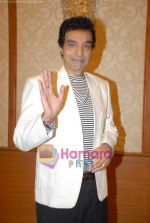 Dheeraj Kumar at Gold Awards 2008 to be held in Dubai press meet in The Club on 10th November 2008 (2).JPG