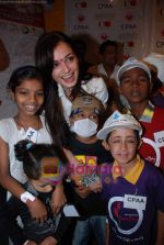 Dia Mirza celebrate Children_s Day with cancer affected kids in Phoenix Mills on 13th November 2008 (40).JPG