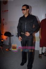 Salman Khan at Ramnath Goenka Indian Express photo award in Express Towers on 14th November 2008 (21).JPG