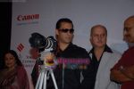 Salman Khan, Anupam Kher at Ramnath Goenka Indian Express photo award in Express Towers on 14th November 2008 (5).JPG