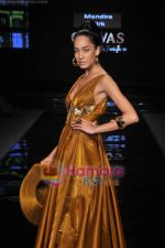 Model wallk the ramp for Mandira Wirk at Chivas Fashion tour in Delhi on 19th November 2008(1).JPG