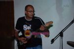 at the Music launch of Vidyadhar Bhave_s album in Magic, Worli on 20th November 2008(32).JPG
