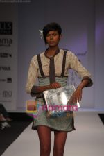 Models showcasing creations of Abhishek Dutta on Oct 19, 2008 (20).JPG