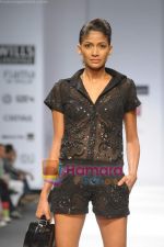 Models showcasing designs of Namrata Joshpuria during Wills Fashion Week on Oct 16, 2008 (2).JPG