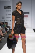 Models showcasing designs of Namrata Joshpuria during Wills Fashion Week on Oct 16, 2008 (3).JPG
