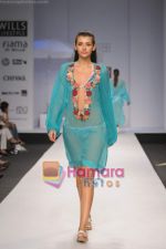 Model walk the ramp for Parvesh and Jai at Wills Fashion Week (11).JPG