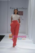 Model walk the ramp for Rajesh Pratap Singh at Wills Fashion Week (20).JPG