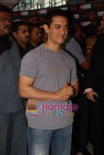 Aamir Khan at Ghajini hair style competition in IMAX on 15th December 2008 (9).JPG