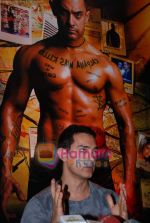 Aamir Khans six pack secret in Ghajini revealed with trainer Satya in Barbarian Gym on 14th December 2008 (33).JPG
