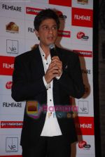 Shahrukh Khan launches the latest Filmfare issue in Vie Lounge in 16th December 2008 (52).JPG