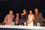Javed Akhtar, Kailash Kher, Deepika Padukone, Sonali Bendre, Anu Malik on the sets of Indian Idol 4 on 3rd Jan 2009 (4).JPG