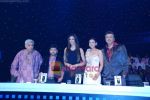 Javed Akhtar, Kailash Kher, Deepika Padukone, Sonali Bendre, Anu Malik on the sets of Indian Idol 4 on 3rd Jan 2009 (8).JPG
