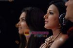 Sonali Bendre on the sets of Indian Idol 4 on 3rd Jan 2009 (2).JPG
