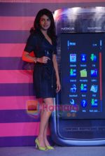 Priyanka Chopra launches Nokia 5800 XpressMusic phone in Taj Land_s End on 9th Jan 2009 (4).JPG