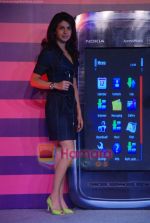 Priyanka Chopra launches Nokia 5800 XpressMusic phone in Taj Land_s End on 9th Jan 2009 (6).JPG
