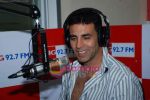 Akshay Kumar at Big 92.7FM on 16th Jan 2009 (5).JPG