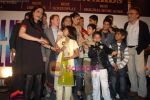 Anil Kapoor, Freida Pinto, Dev Patel, Danny Boyle, Loveleen Tandan at Slumdog Millionaire press meet on 20th Jan 2009  (67).JPG