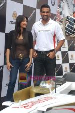 Jiah Khan, Zaheer Khan at the launch of Force India, Zapak Speed challenge in Sports Bar on 21st Jan 2009 (20).JPG