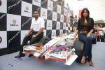 Jiah Khan, Zaheer Khan at the launch of Force India, Zapak Speed challenge in Sports Bar on 21st Jan 2009 (8).JPG
