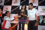 Zaheer Khan, Jiah Khan at the launch of Force India, Zapak Speed challenge in Sports Bar on 21st Jan 2009 (33).JPG