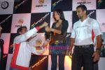 Zaheer Khan, Jiah Khan at the launch of Force India, Zapak Speed challenge in Sports Bar on 21st Jan 2009 (7).JPG