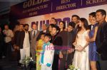 Danny Boyle, Anil Kapoor, Loveleen Tandan, Freida Pino, Dev Pael at Slumdog Millionaire premiere on 22nd Jan 2009  (2).JPG