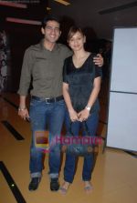 Hiten and Gauri Tejwani at Slumdog Millionaire special screening with TV stars in Cinemax on 22nd Jan 2009 (3).JPG