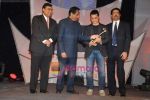 Aamir Khan, Mukesh Ambani at CNBC Business Awards in Taj Land_s End on 23rd Jan 2009 (3).JPG