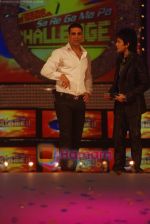 Akshay Kumar at the finals of SaReGaMaPa Challenge in Gateway of India on 24th Jan 2009 (11).JPG