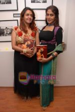 at the Launch of Bollywood on the Bend book by Sangeeta Wadhwani in Dusk, BAndra on 24th Jan 2009 (29).JPG