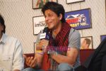 Shahrukh Khan at the launch of new serial Ghar Ki Baat Hai on NDTV Imagine in Taj Land_s End on 27th Jan 2009 (31).JPG