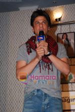 Shahrukh Khan at the launch of new serial Ghar Ki Baat Hai on NDTV Imagine in Taj Land_s End on 27th Jan 2009 (39).JPG