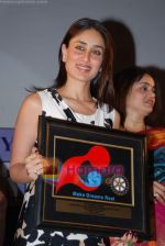 Kareena Kapoor honoured by Rotary Club in Grand Hyatt on 1st Feb 2009 (23).JPG
