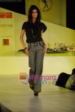 at Mercedes Benz Trophy with Gayatri Khanna fashion show in ITC Grand Central on 1st Feb 2009 (47).JPG